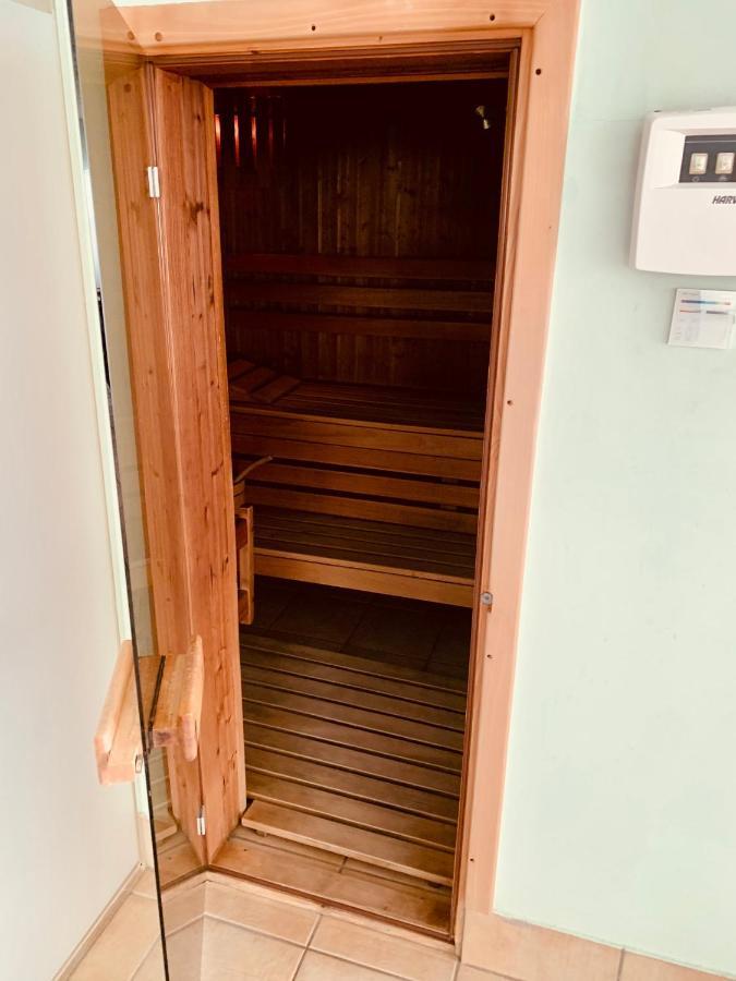 City View Wellness Apartment Swim&Steam&Relax Cracovie Extérieur photo